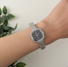 Load image into Gallery viewer, Silver Black Bliss Metal Watch