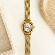 Load image into Gallery viewer, Gold White Royal Square Metal Watch
